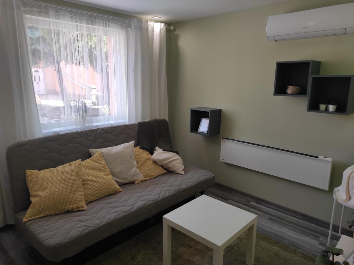 7 Days Apartment Makó Екстериор снимка