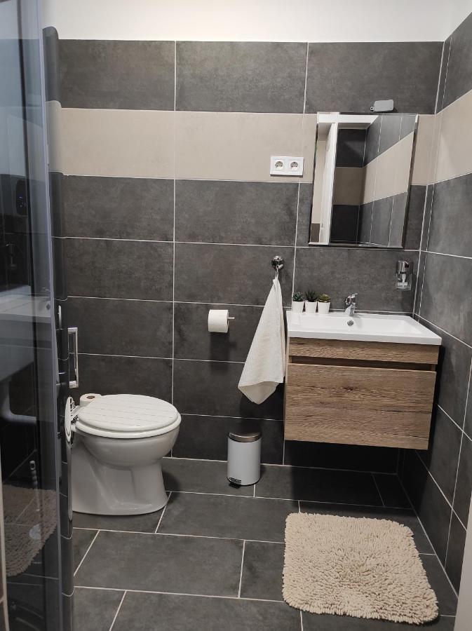 7 Days Apartment Makó Екстериор снимка